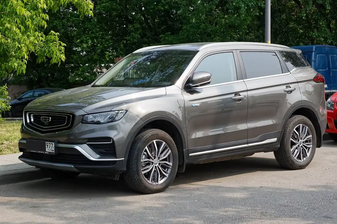 Кроссовер Geely Atlas Pro